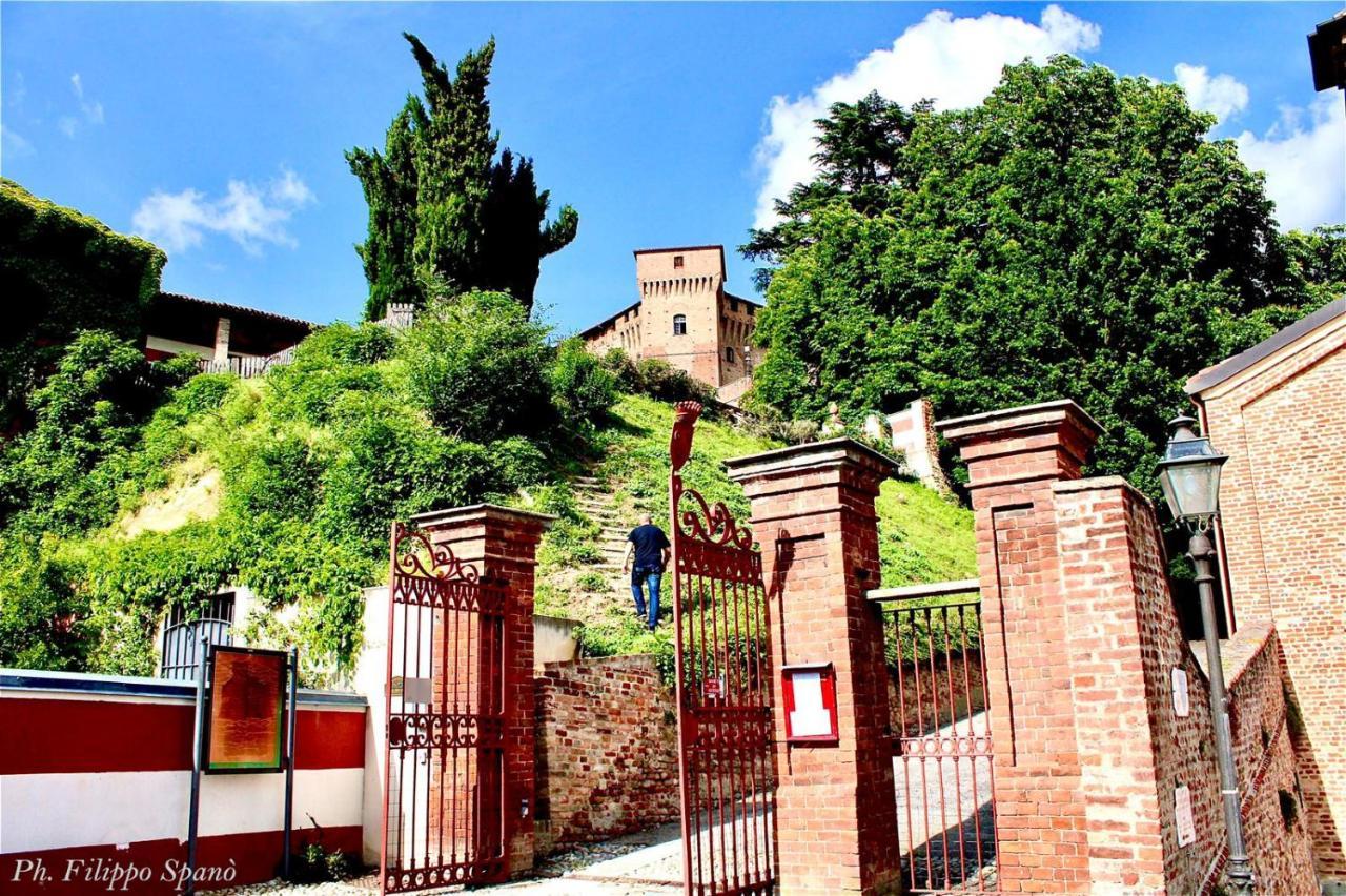Foresteria Ristorante Conti Roero Monticello d'Alba Kültér fotó